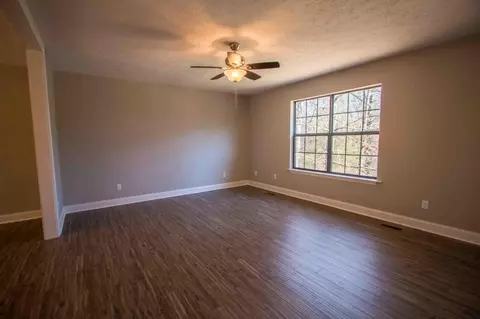 200 Gilbert Rd, Ringgold, GA 30736 photo 3