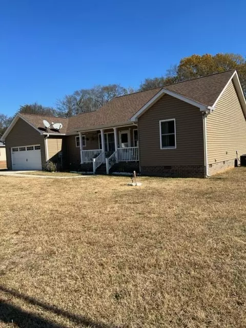 95 Hazelwood Ln, Winchester, TN 37398