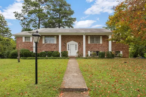 1818 Skyline Dr, Chattanooga, TN 37421