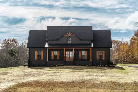 1012 Gaines Hill Rd, Westmoreland, TN 37186