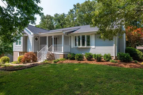 7207 Ridgestone Dr, Ooltewah, TN 37363