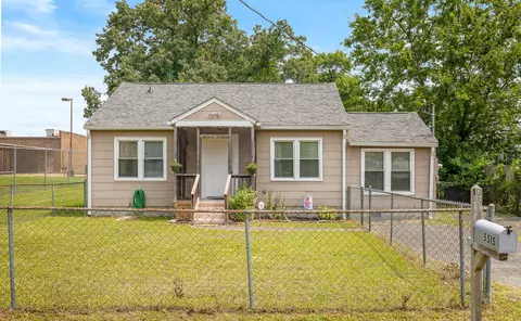 5515 Clemons Rd, Chattanooga, TN 37412