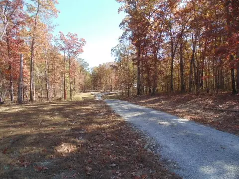 1024 Deepwoods Rd, Sewanee, TN 37375 photo 3