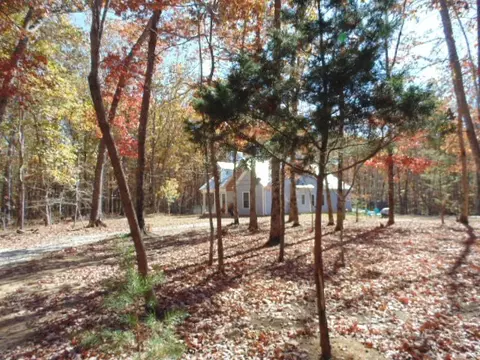 1024 Deepwoods Rd, Sewanee, TN 37375 photo 2