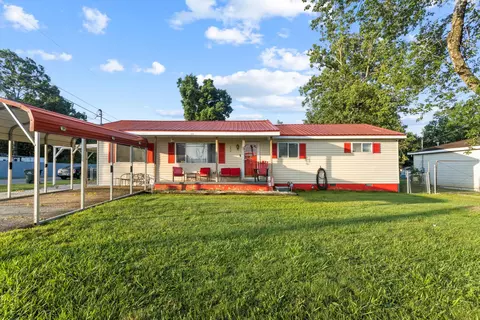 360 Steele Rd, Rossville, GA 30741