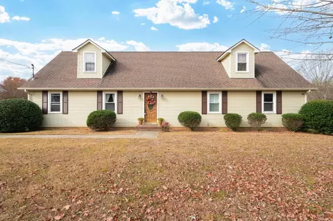 518 Sun Cir, Shelbyville, TN 37160