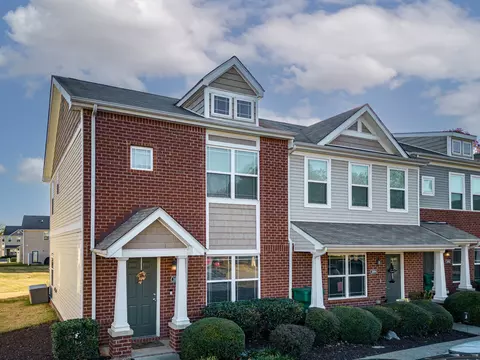 1006 Wells Way, Spring Hill, TN 37174