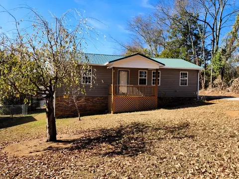 149 Christian Ln, Decherd, TN 37324
