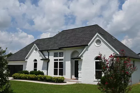 2305 Peterson Dr, Chattanooga, TN 37421