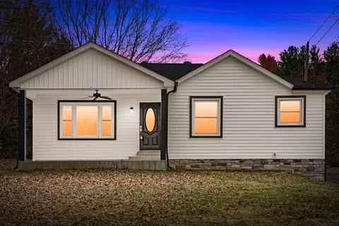 1141 Highway 13, Cunningham, TN 37052