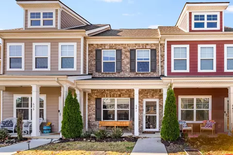 641 Bradburn Village Cir, Antioch, TN 37013