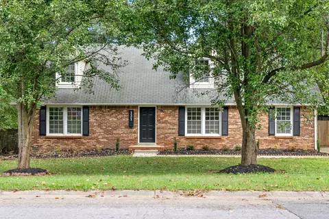 121 Mossland Dr, Clarksville, TN 37042