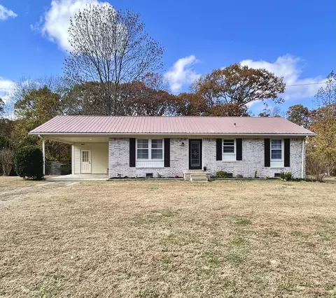 8373 Bakerville Rd, Waverly, TN 37185