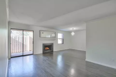 125 Hillsboro Pl, Nashville, TN 37215