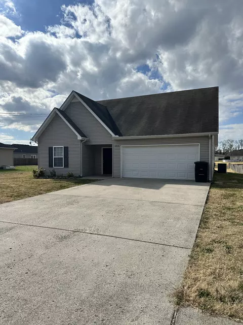 1513 Passage Dr, Murfreesboro, TN 37130