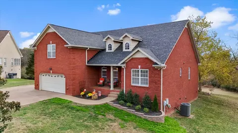 910 Hot Springs Ct, Gallatin, TN 37066