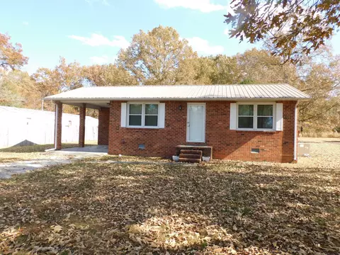 270 Wright Rd, Manchester, TN 37355