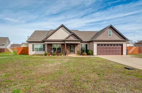 1010 Watergate Dr, Smyrna, TN 37167