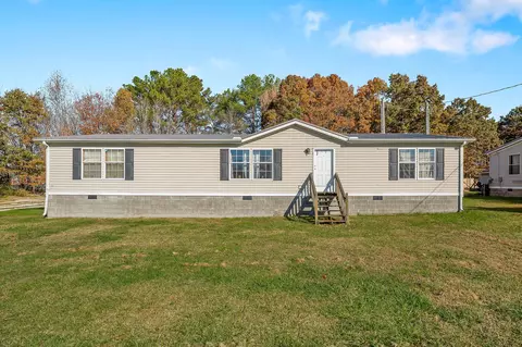 2265 Elmore Town Rd, Baxter, TN 38544