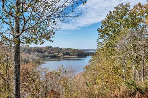 287 Big Richland Dr, Waverly, TN 37185