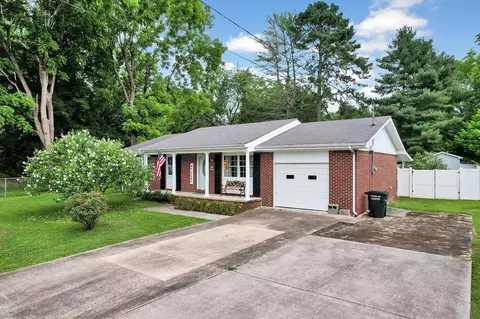 206 W 3rd St, Jasper, TN 37347 photo 1