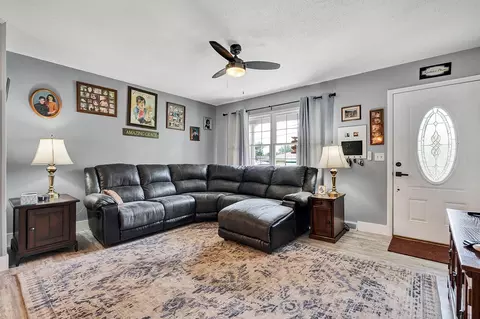 206 W 3rd St, Jasper, TN 37347 photo 4