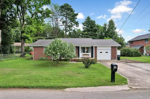 206 W 3rd St, Jasper, TN 37347 photo 2