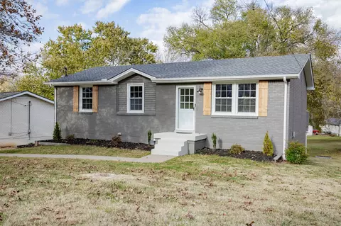 123 Hillsdale Dr, Hendersonville, TN 37075
