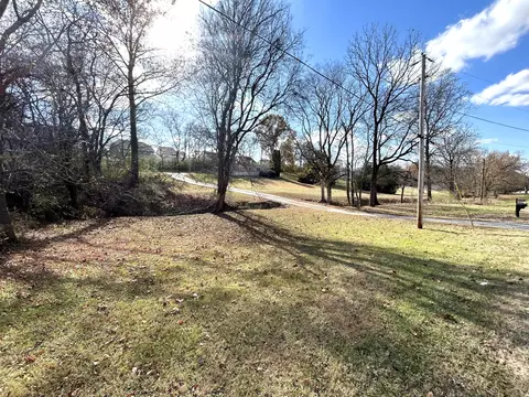 1675 Columbia Rock Rd, Columbia, TN 38401
