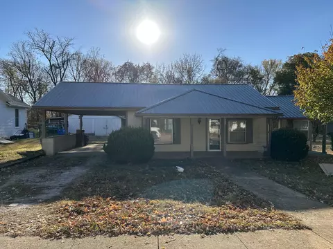408 England St E, Cowan, TN 37318