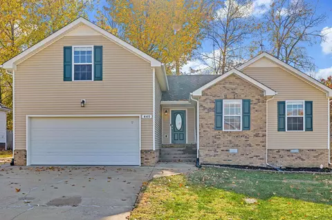 445 Piney Dr, Clarksville, TN 37042