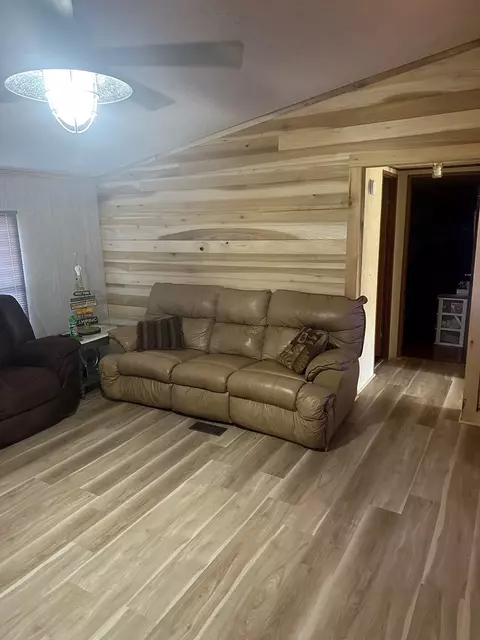 968 Access Rd, Pulaski, TN 38478 photo 2