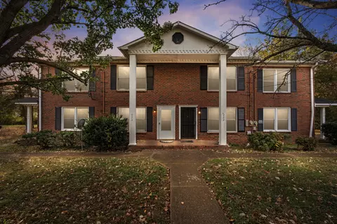 724 Holder Dr, Nashville, TN 37217