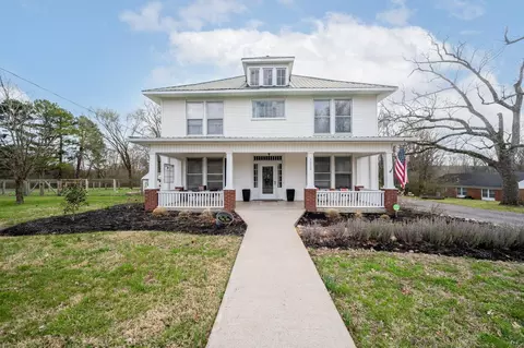 1252 Church St, Christiana, TN 37037