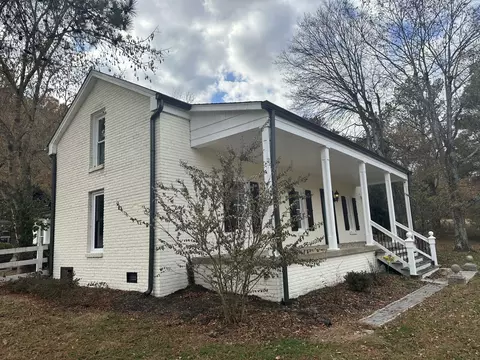 2851 New Hope Rd, Hendersonville, TN 37075