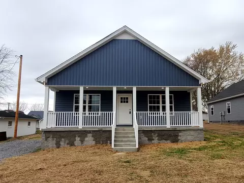 403 Poplar St, Lafayette, TN 37083