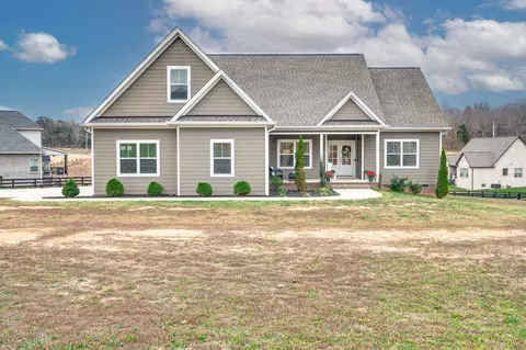 57 Camp Ravine Trl, Burns, TN 37029