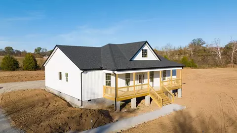 760 Carey Rd, Hartsville, TN 37074