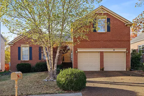 7408 E Colony Dr, Nashville, TN 37221
