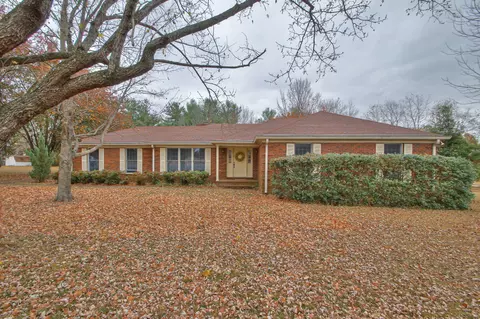 2155 Stonebrook Dr, Murfreesboro, TN 37128 photo 2