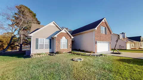 101 Baggett Ln, Dickson, TN 37055 photo 4