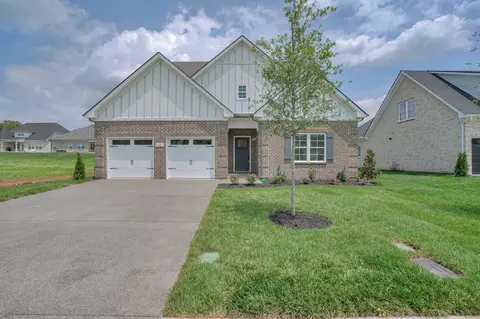 2221 Winterdale Dr, Murfreesboro, TN 37128