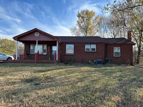 2734 Mccampbell Ave, Nashville, TN 37214