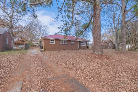 1405 Bel Aire Dr, Tullahoma, TN 37388