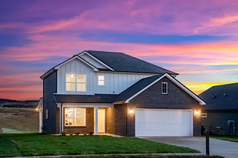 310 Frontier Dr, Clarksville, TN 37043