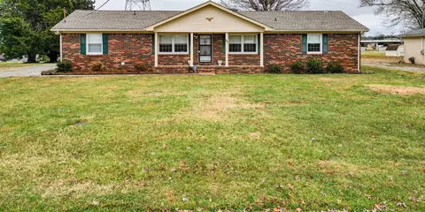 92 Hampton Rd, Columbia, TN 38401