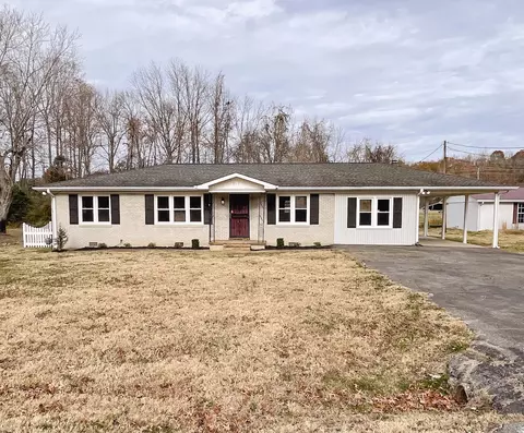 205 Sunset Dr, Waverly, TN 37185
