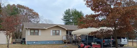 68 Hallum Ln, Mcminnville, TN 37110