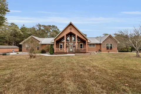 380 Jill Ln, Chickamauga, GA 30707