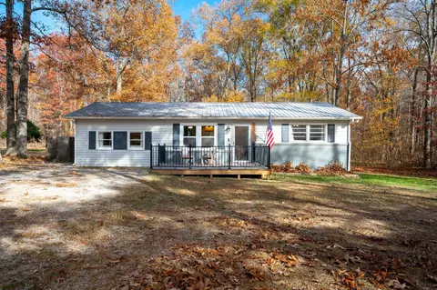 237 Hillcrest Villa Rd, Manchester, TN 37355